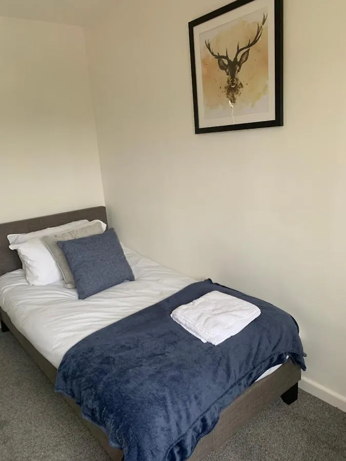 The Snug, Ideal For Sporting Events And City Breaks, Hidden Nook In The Heart Of Newcastle, With Parking, Wifi, Smart Tv, Close To All Local Travel Links