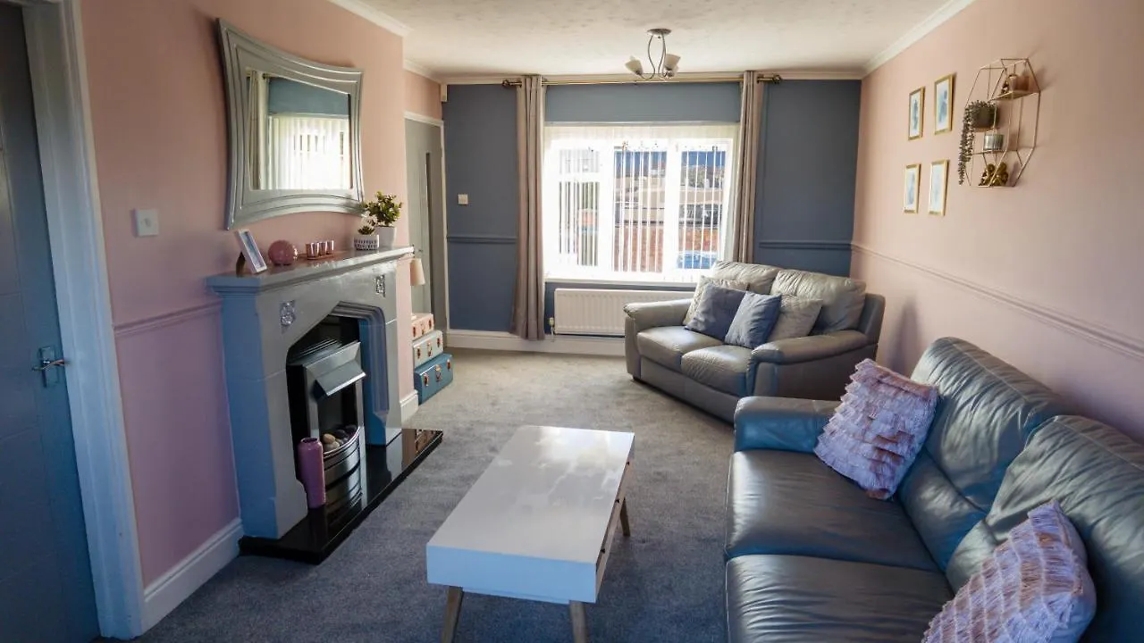 The Snug, Ideal For Sporting Events And City Breaks, Hidden Nook In The Heart Of Newcastle, With Parking, Wifi, Smart Tv, Close To All Local Travel Links Ηνωμένο Βασίλειο